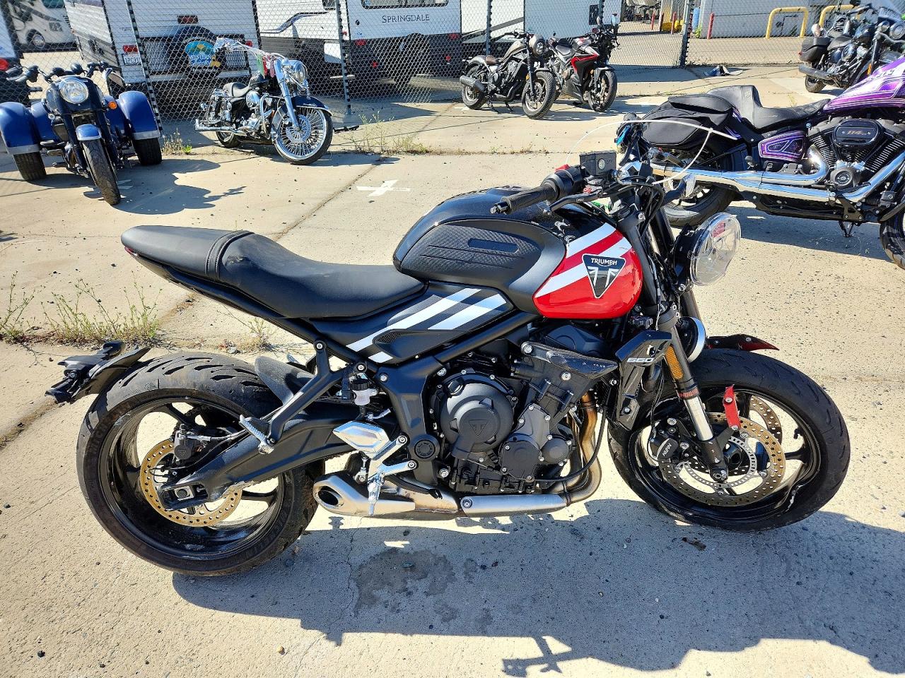 Salvage Triumph Trident 660 Image