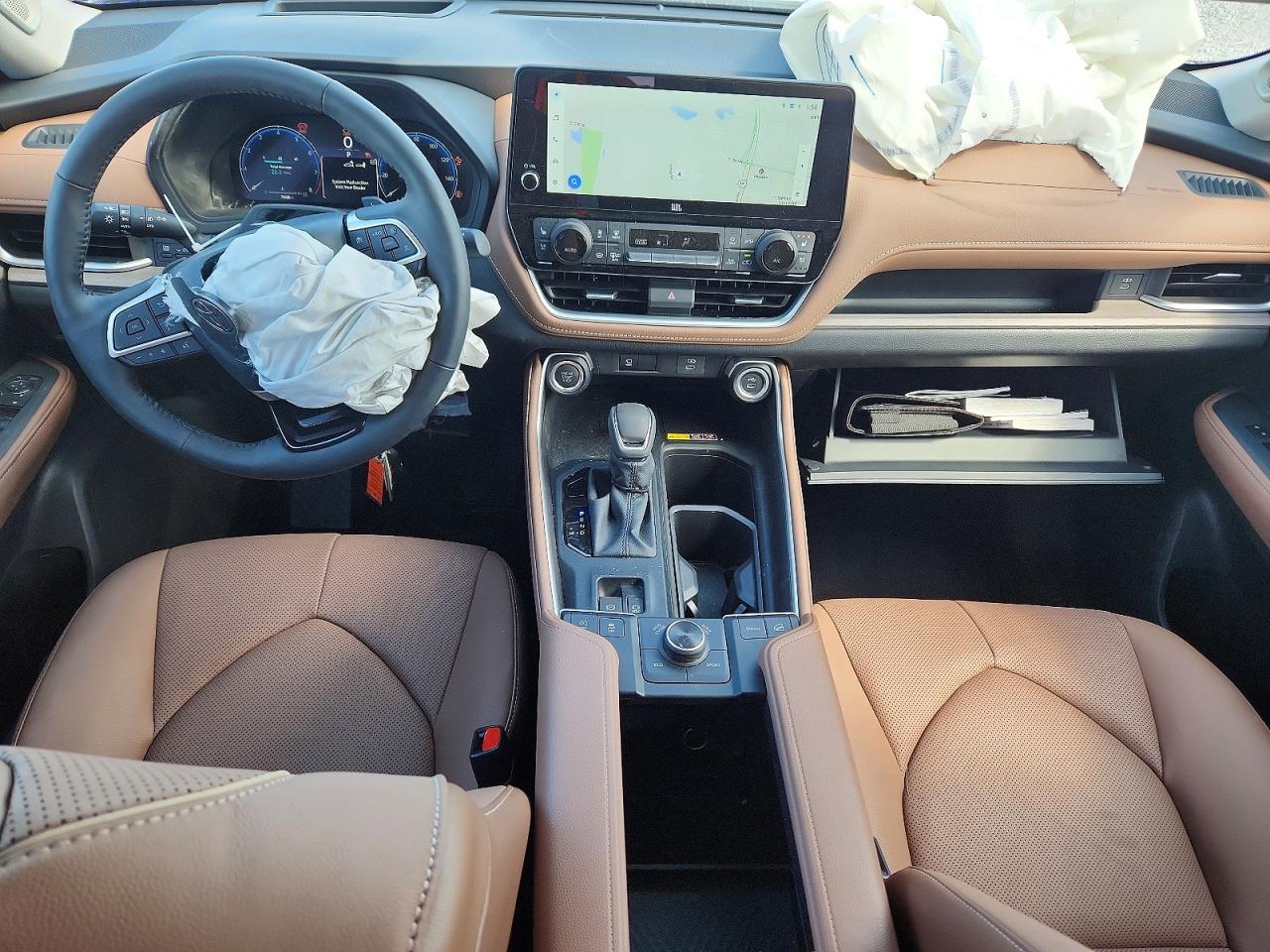 Toyota Grand High Platinum