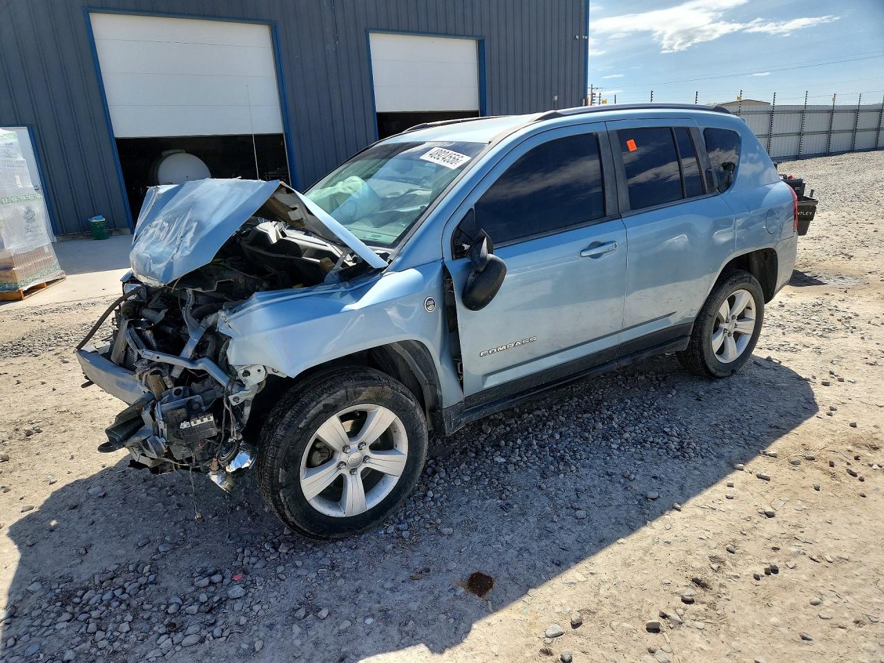 Salvage Jeep Compass Image