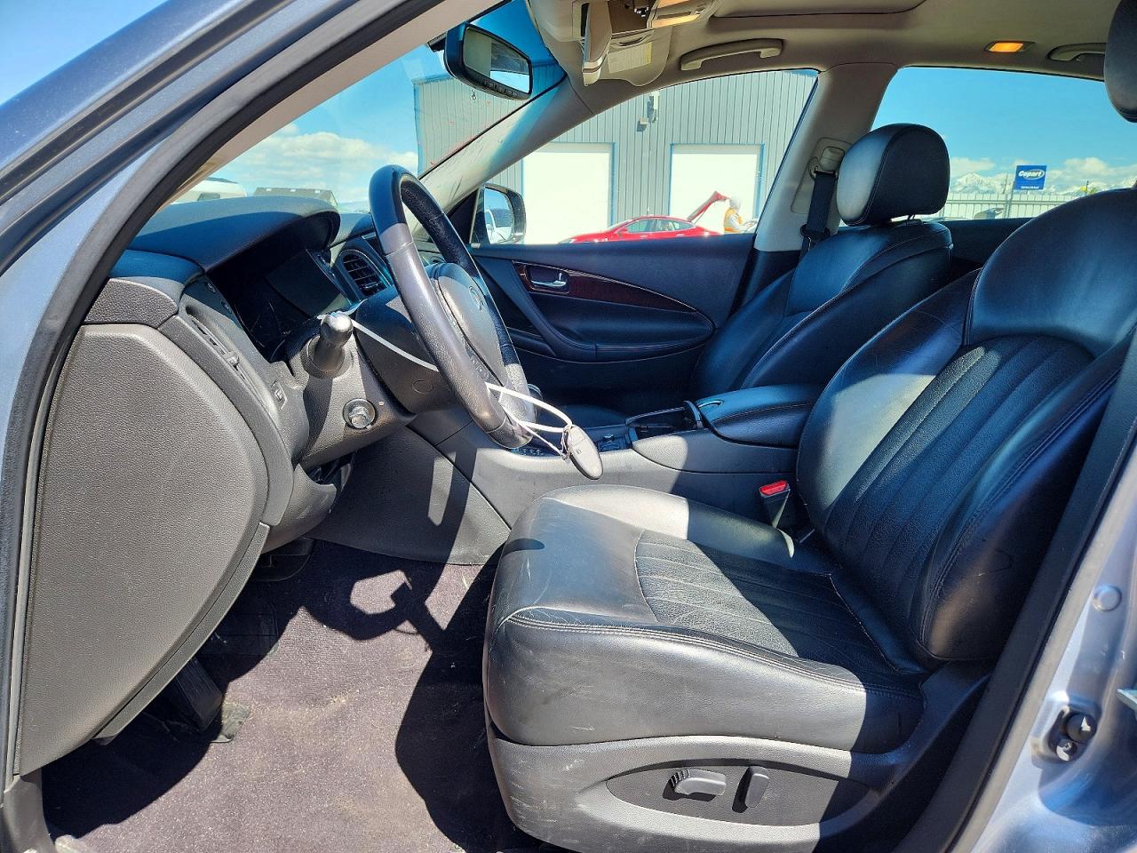 INFINITI Qx Base
