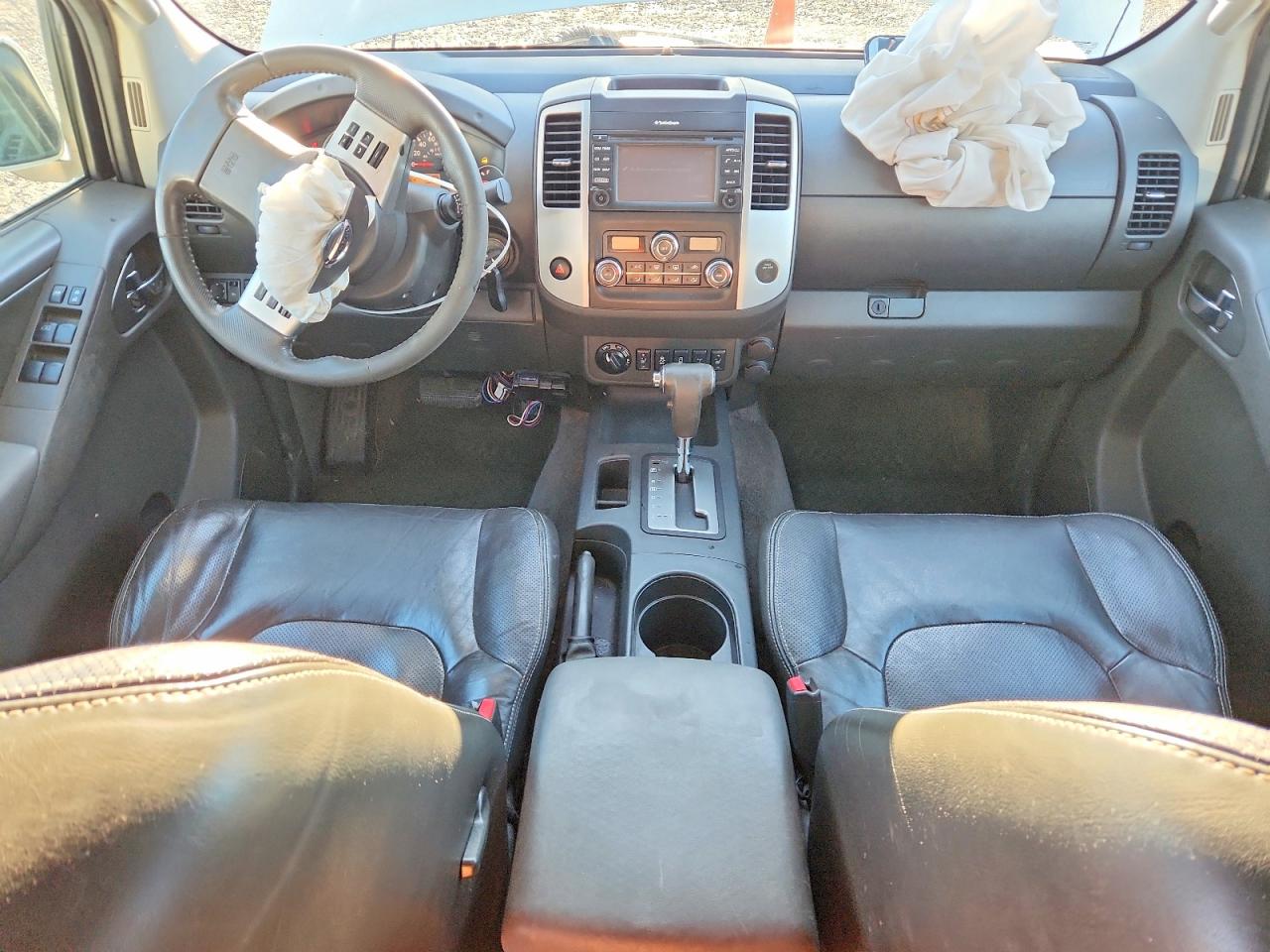 Nissan Frontier S
