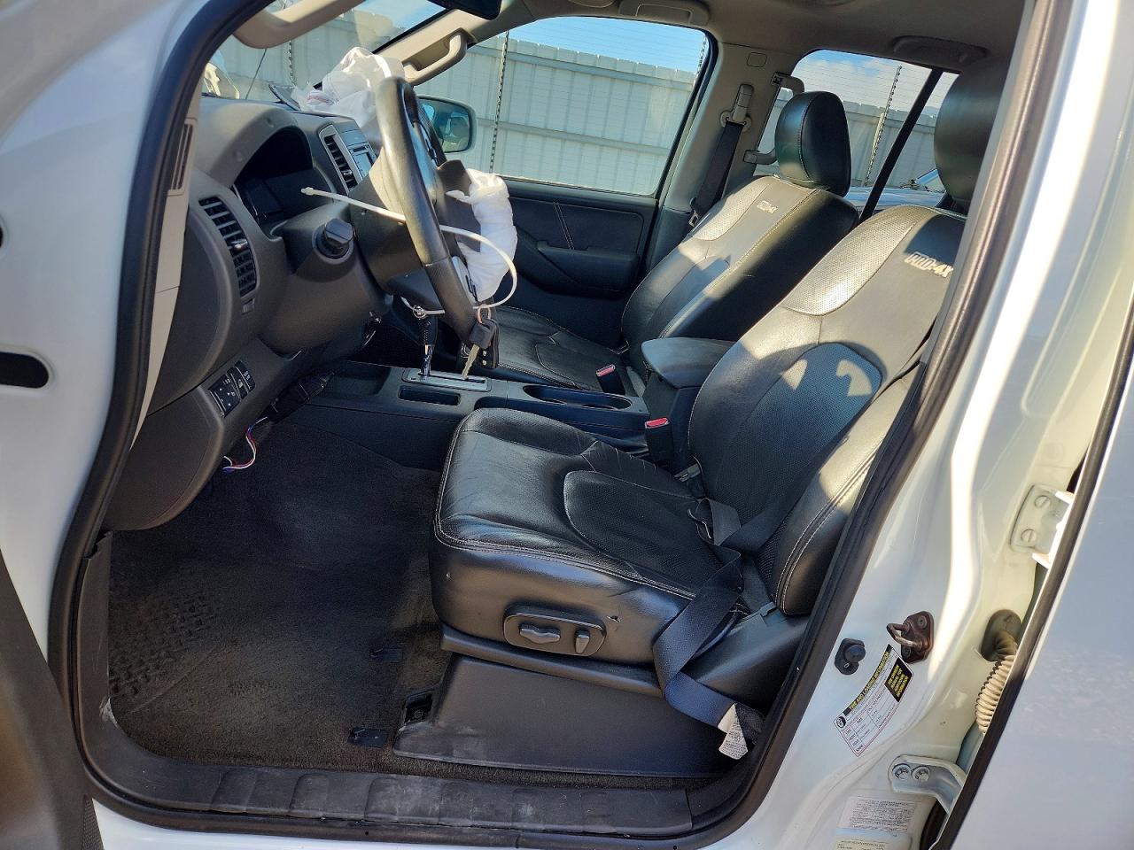 Nissan Frontier S