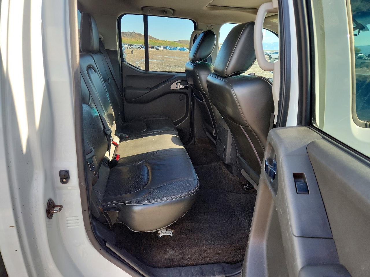 Nissan Frontier S