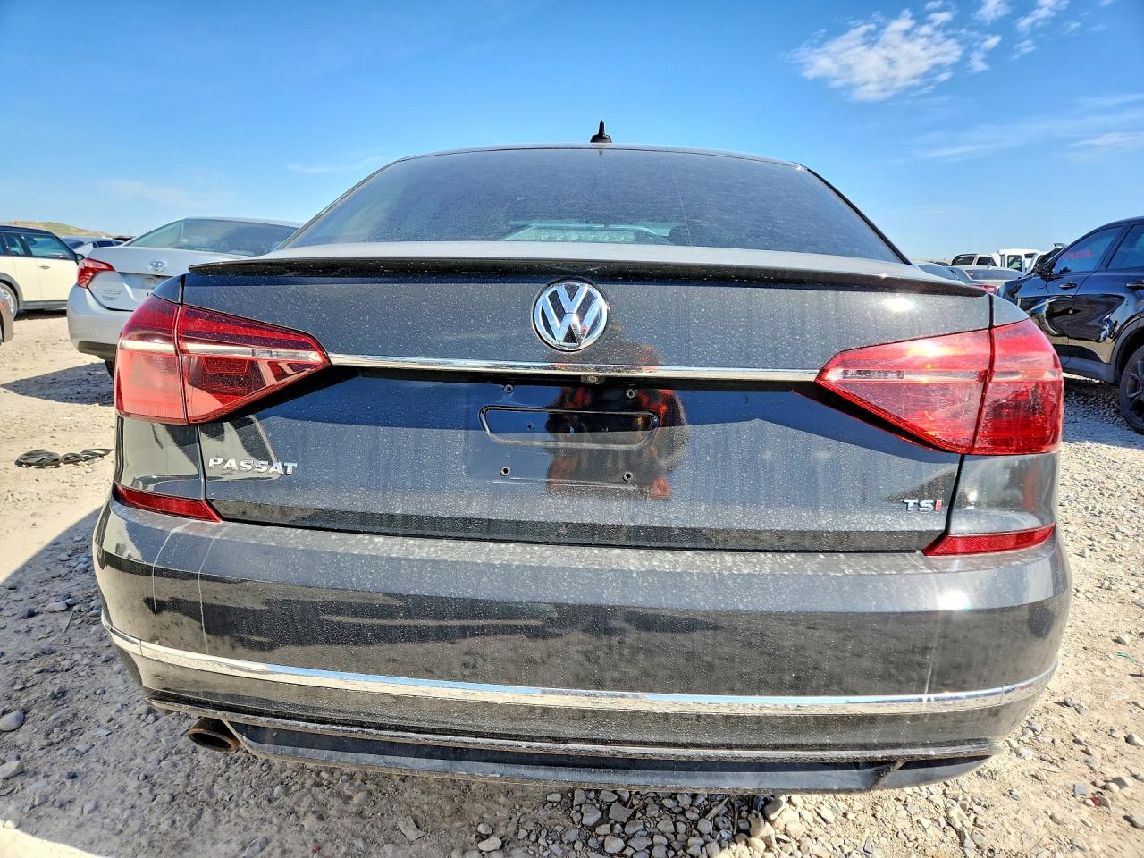 Volkswagen Passat S
