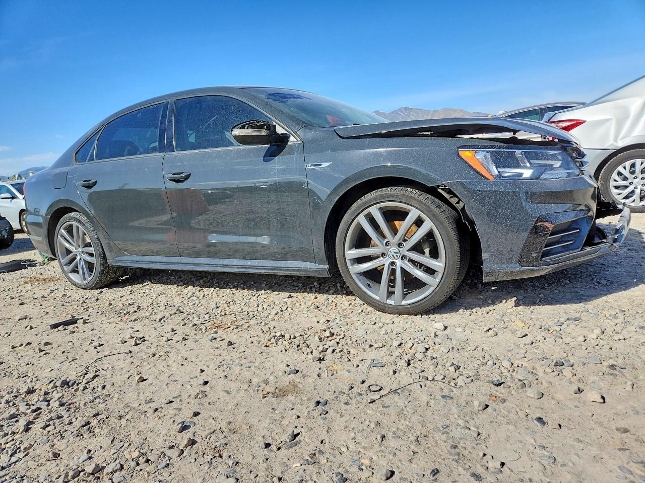 Volkswagen Passat S