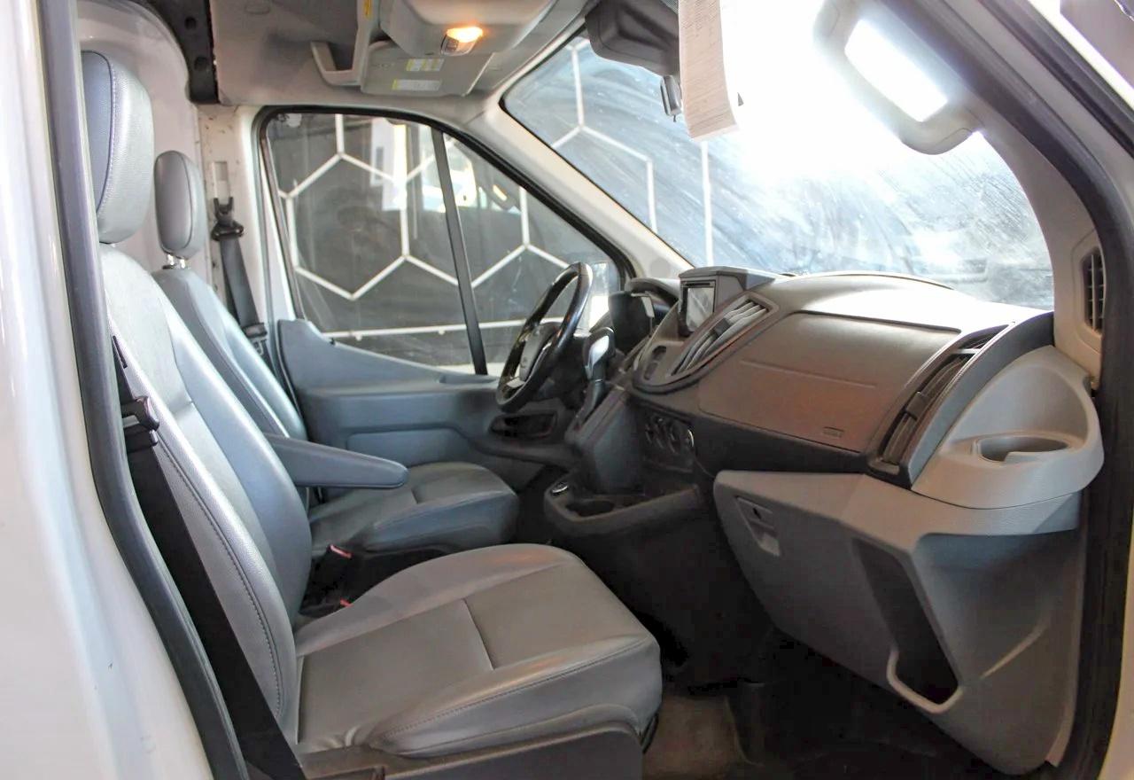 Ford Transit T-250