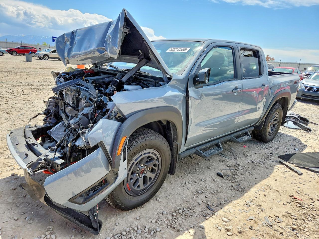 Salvage Nissan Frontier Image