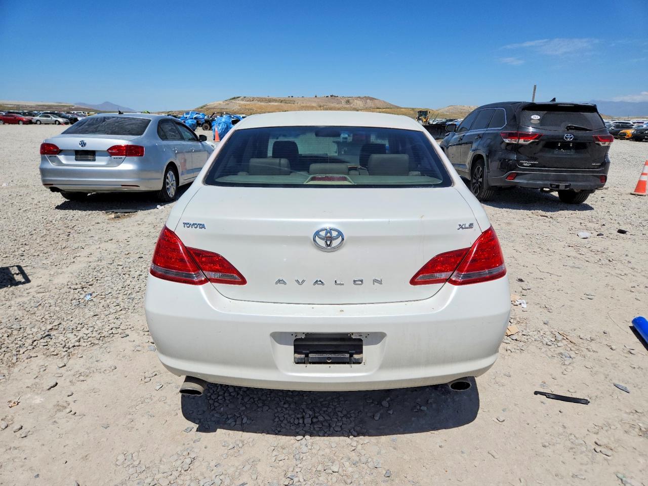 Toyota Avalon Xls