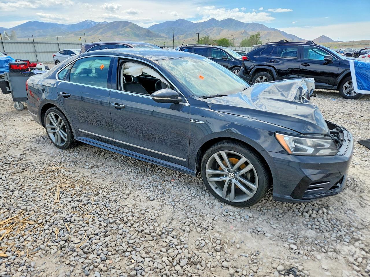 Volkswagen Passat R-line