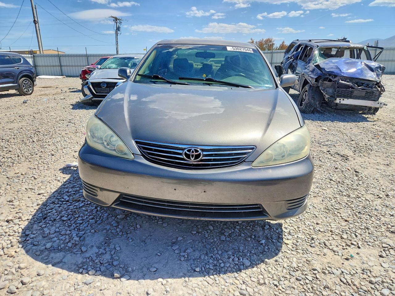 Toyota Camry Le V6
