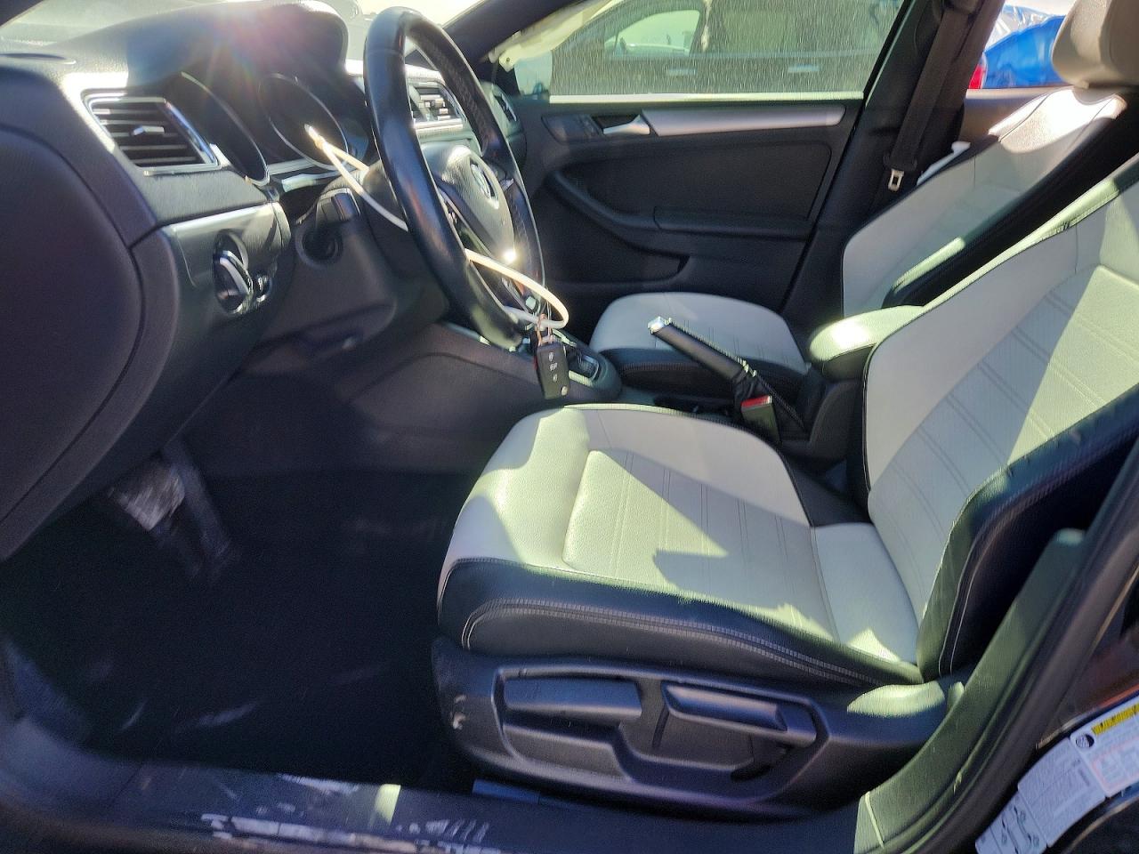 Volkswagen Jetta Sport