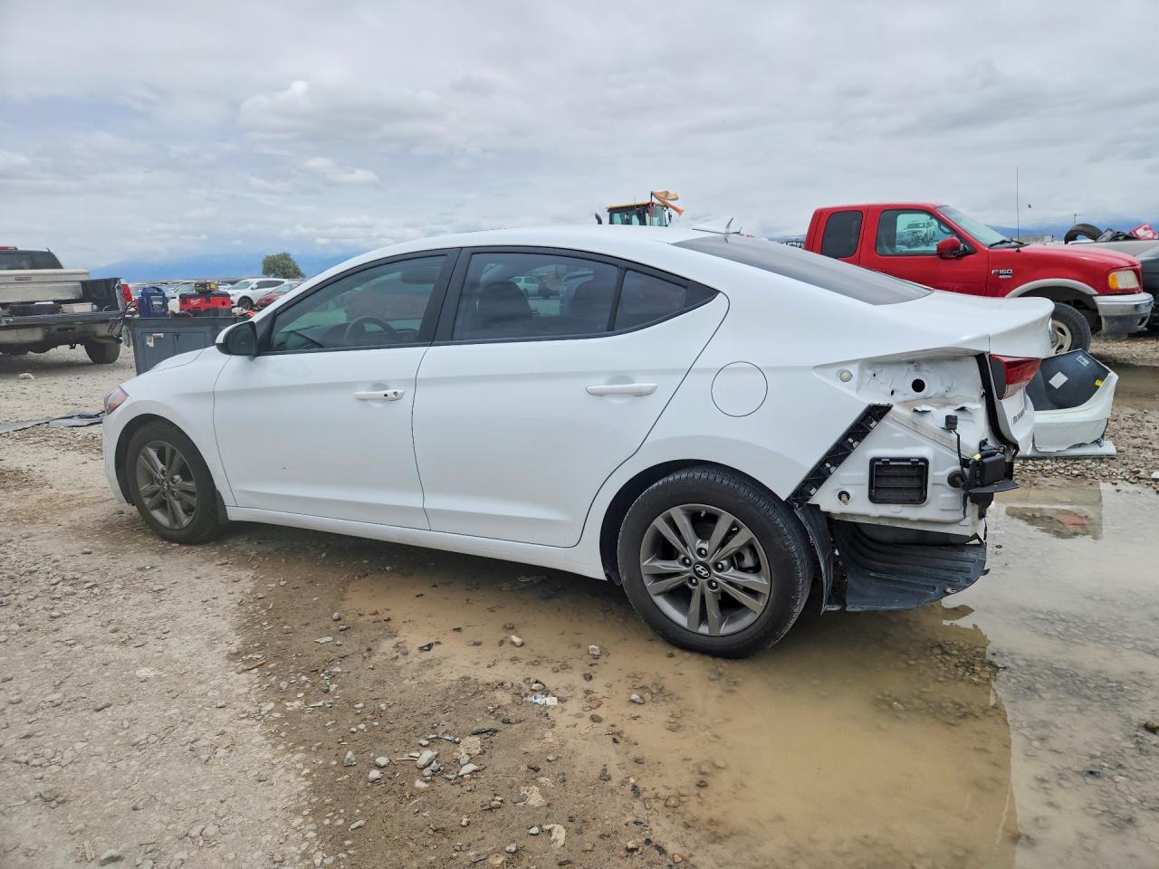 Hyundai ELANTRA Value Edition