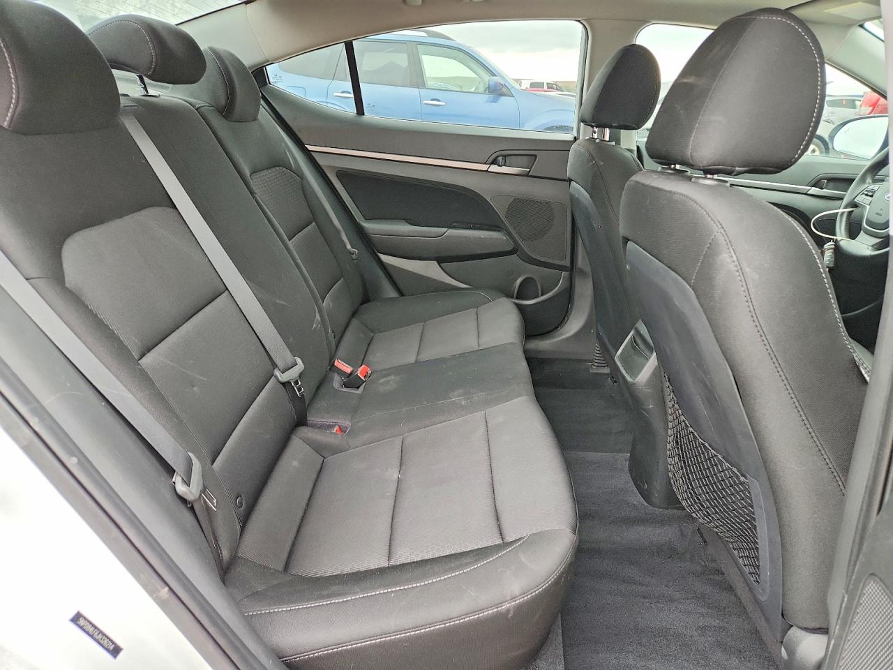 Hyundai ELANTRA Value Edition