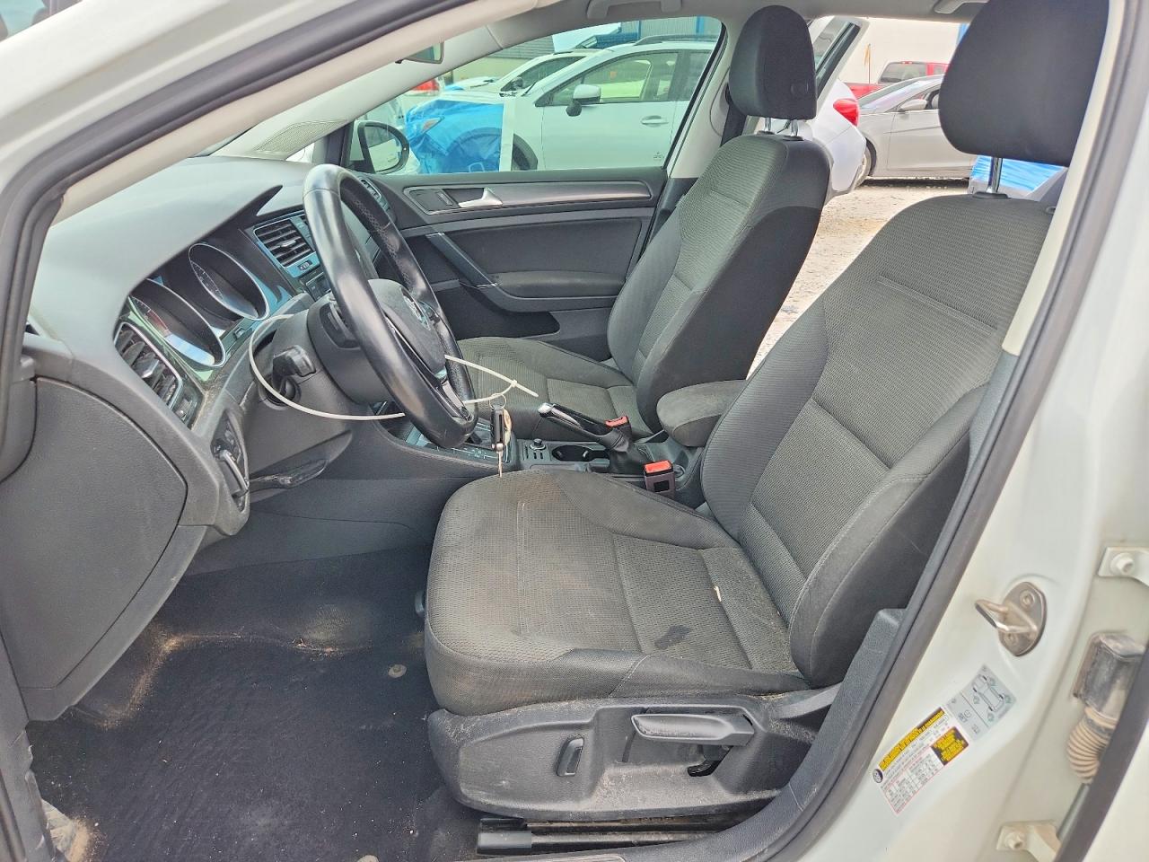 Volkswagen Golf S