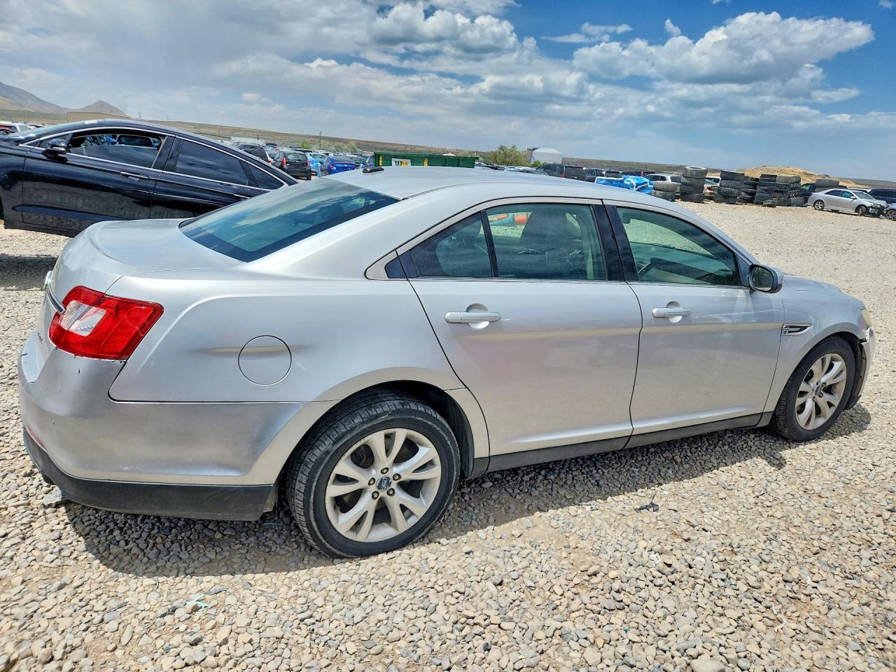 Ford Taurus Sel
