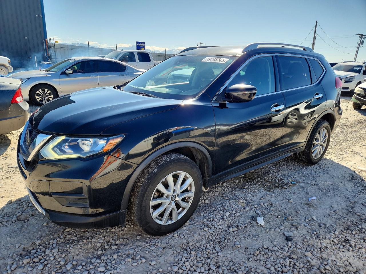 Salvage Nissan Rogue Image