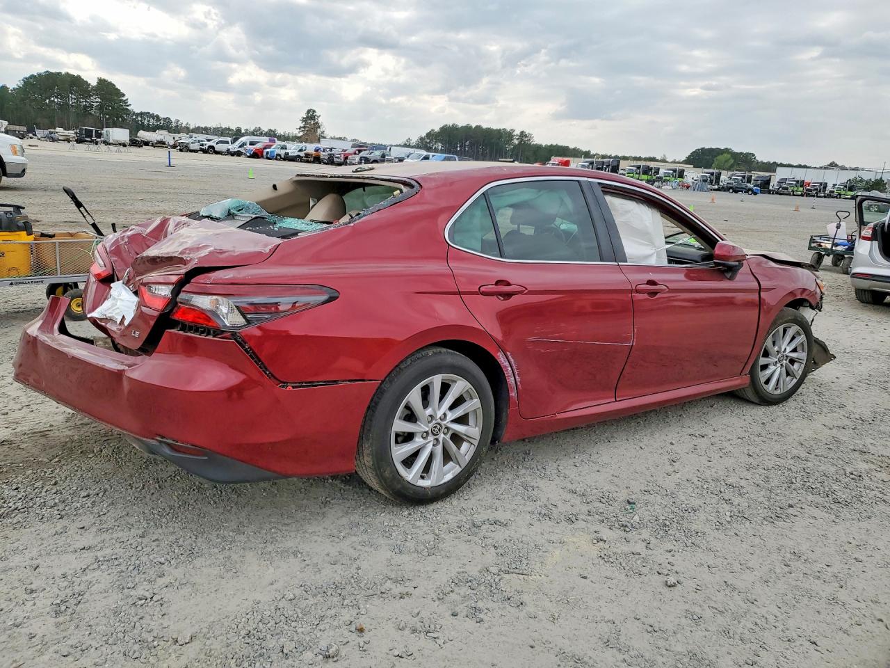 Toyota Camry Le