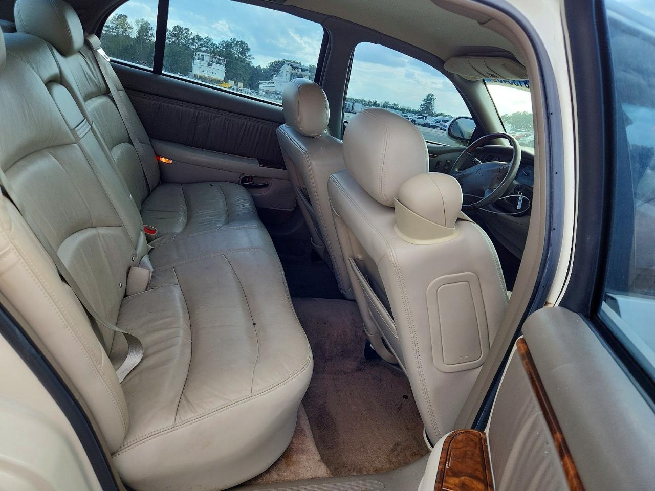 Buick Park Ave Ultra