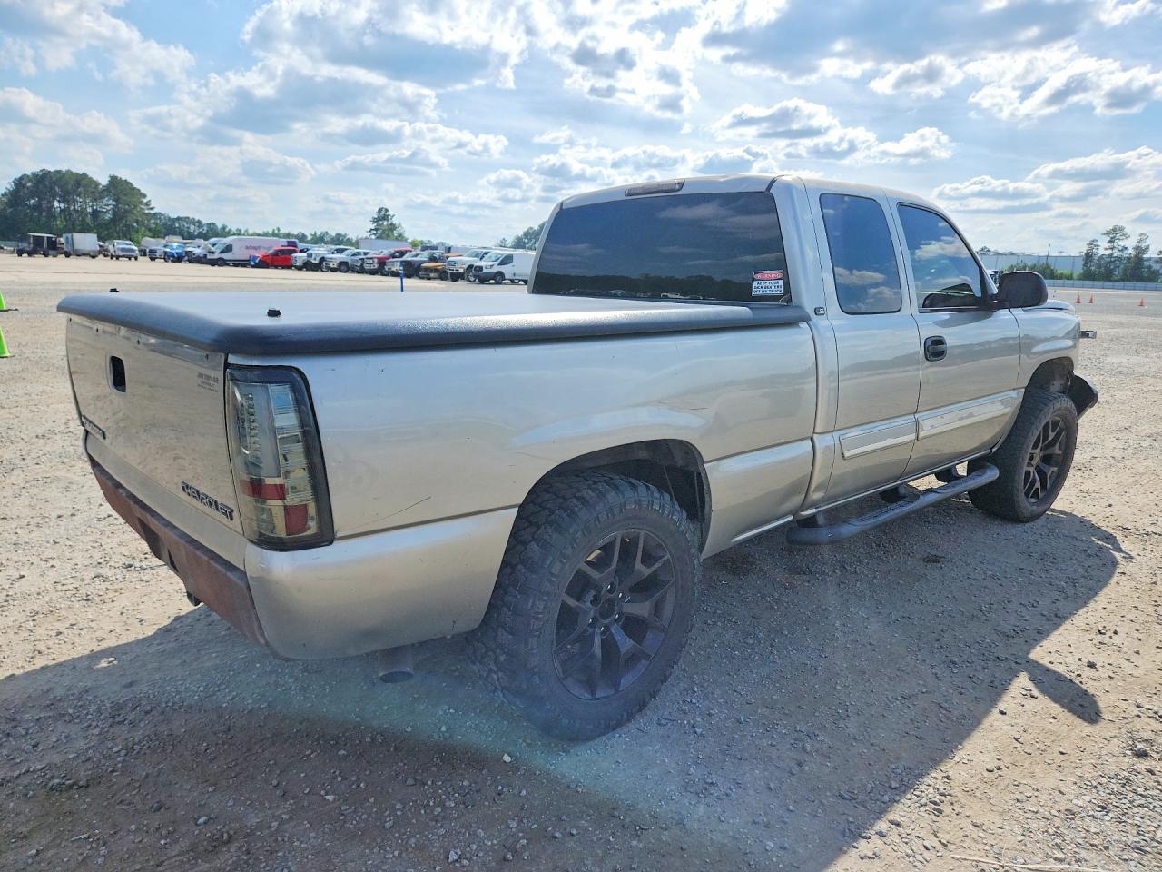 Chevrolet Silverado C1500