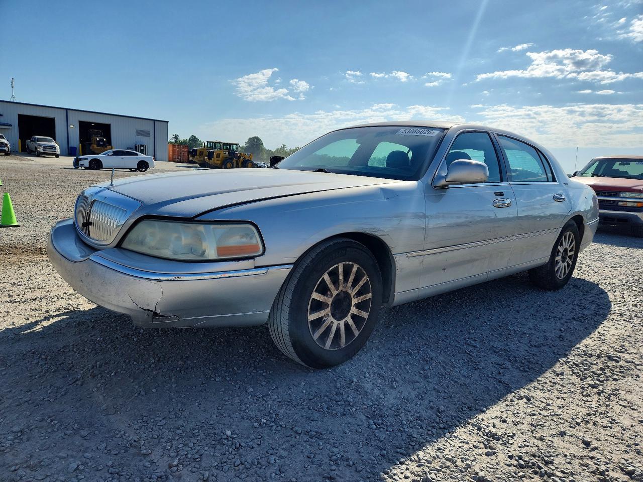 Salvage Lincoln Towncar Image