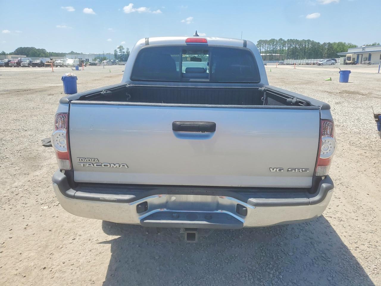 Toyota Tacoma V6
