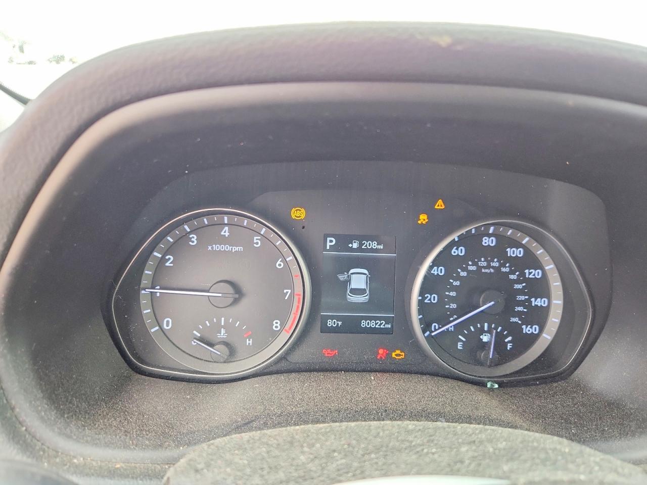 Hyundai ELANTRA Base