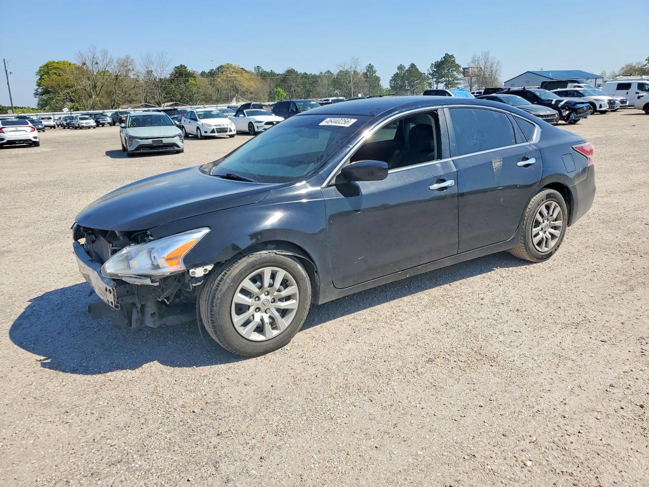 Salvage Nissan Altima Image