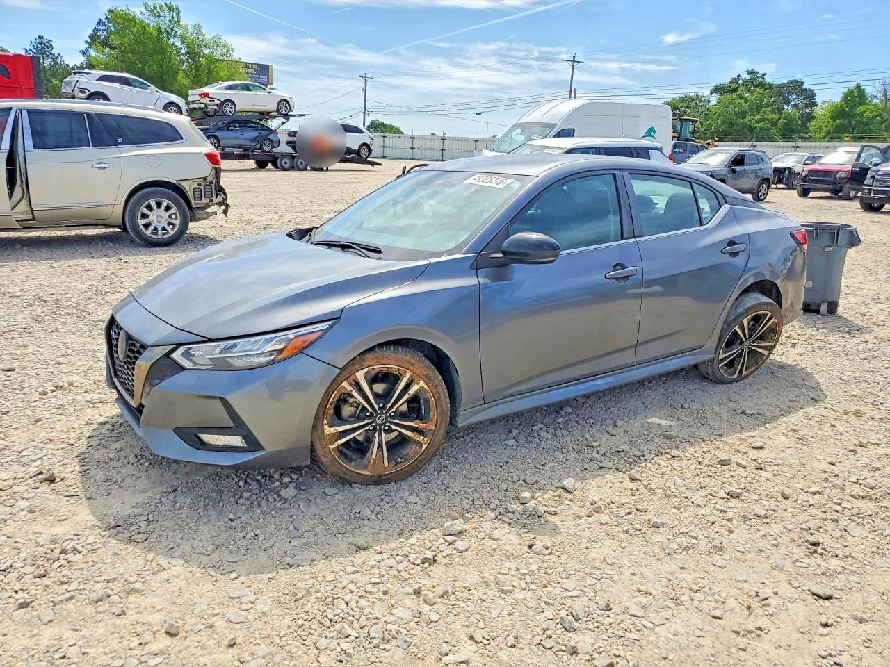 Salvage Nissan Sentra Image