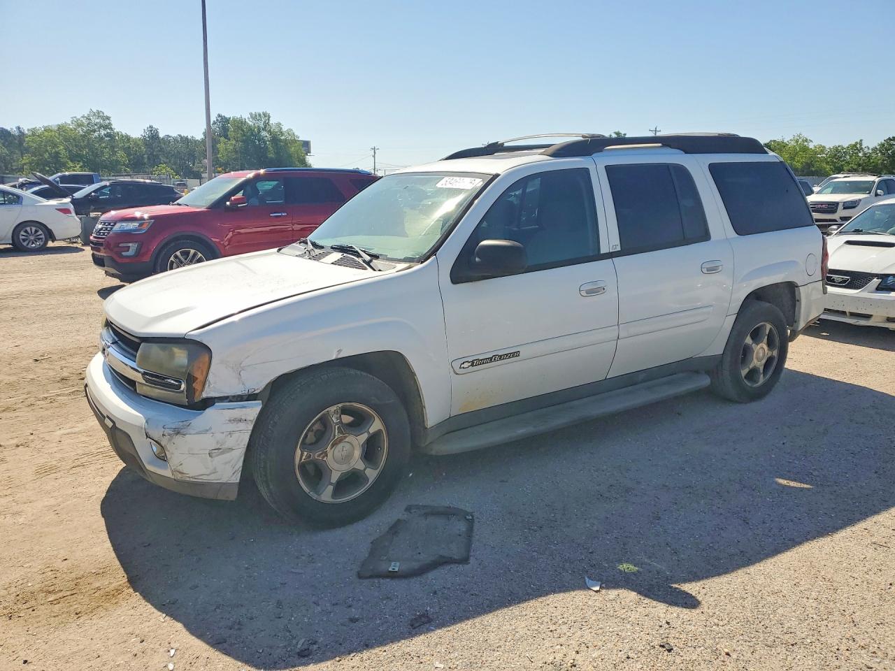 Salvage Chevrolet Trailblazer Image