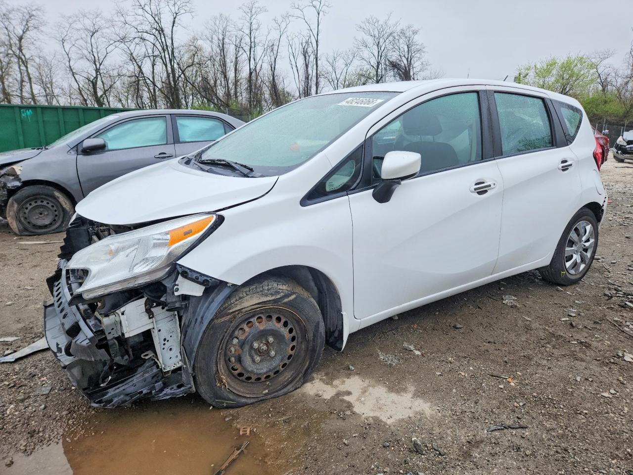 Salvage Nissan Versa Image