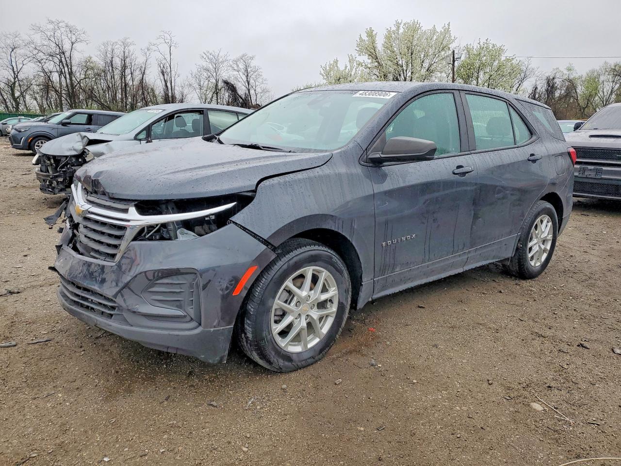 Salvage Chevrolet Equinox Image