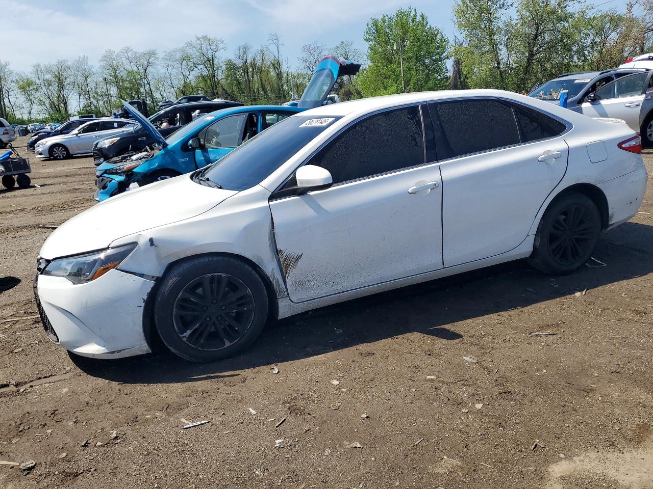 Salvage Toyota Camry Image