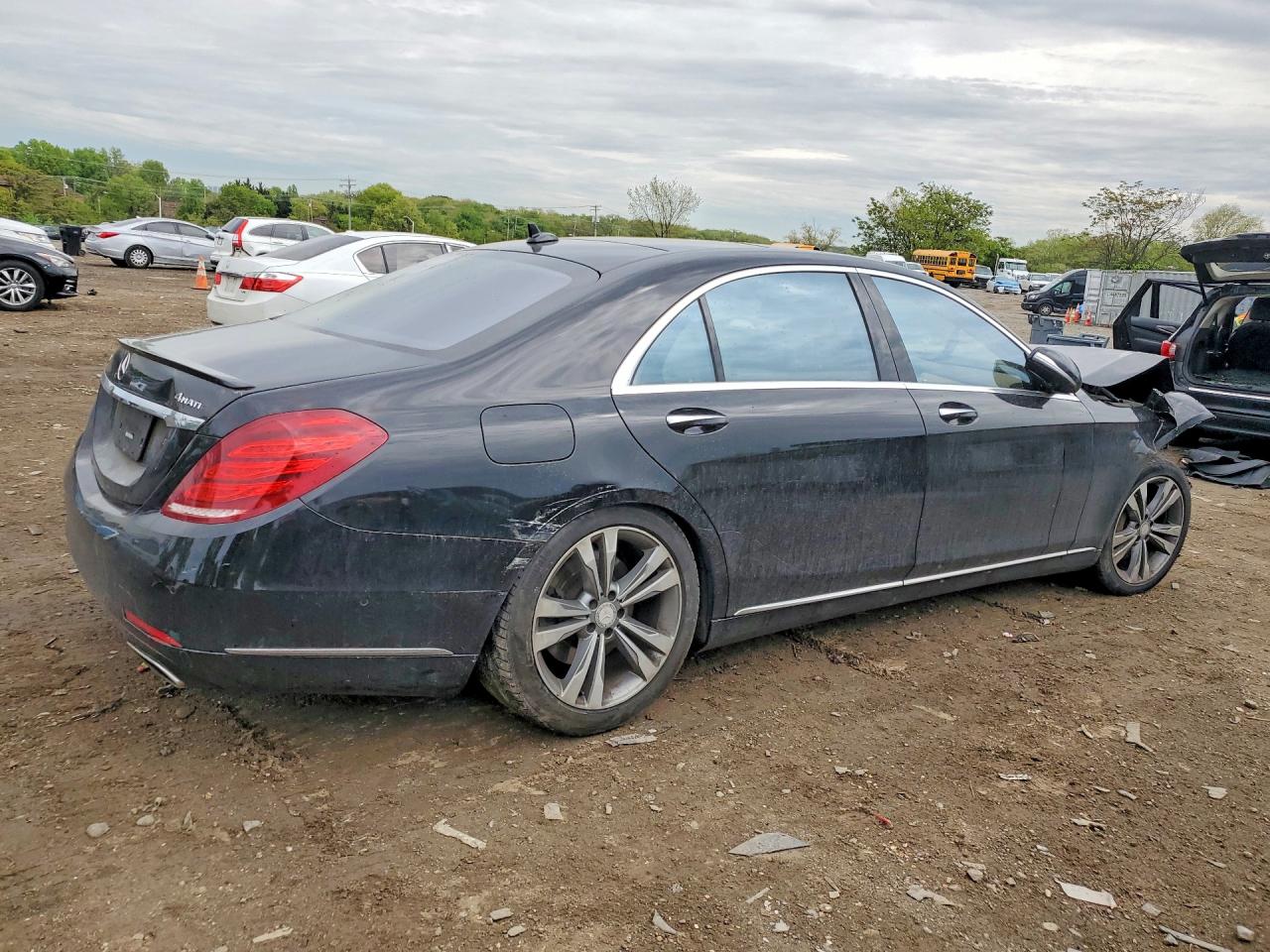 Mercedes-Benz S-Class 550 4matic