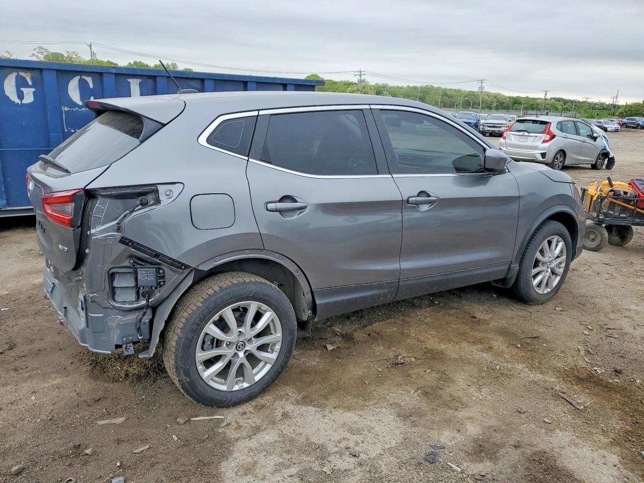 Nissan Rogue S