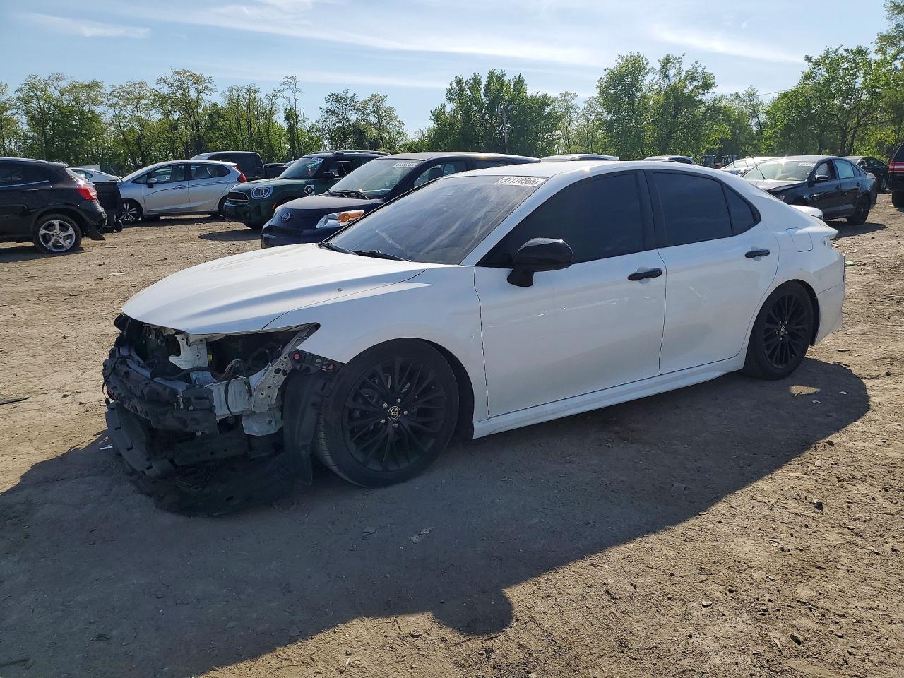 Salvage Toyota Camry Image