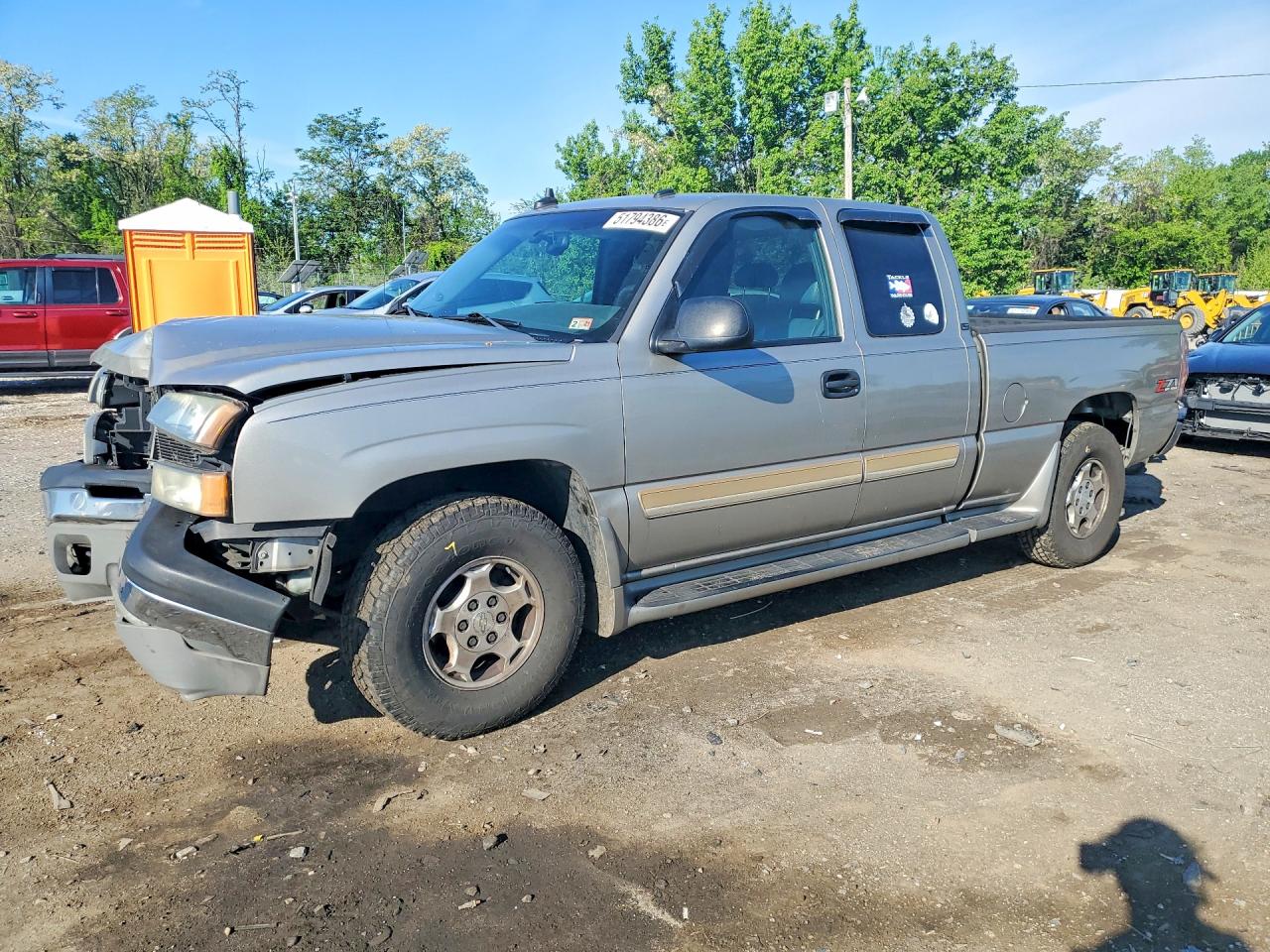 Salvage Chevrolet Silverado Image