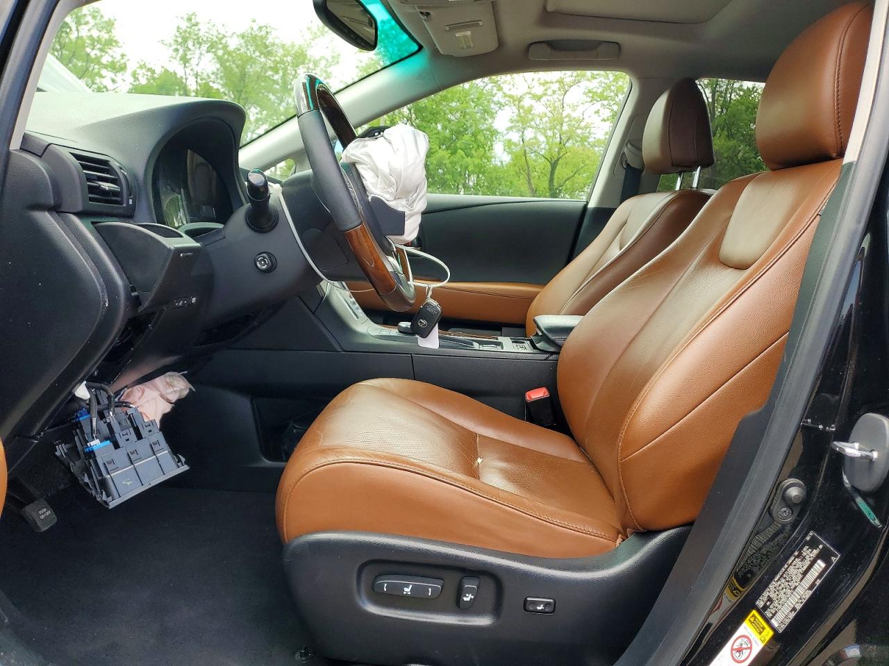 Lexus RX Base