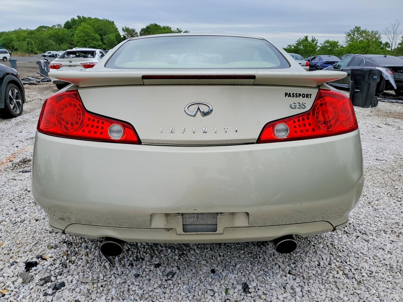 INFINITI G35 Base Base