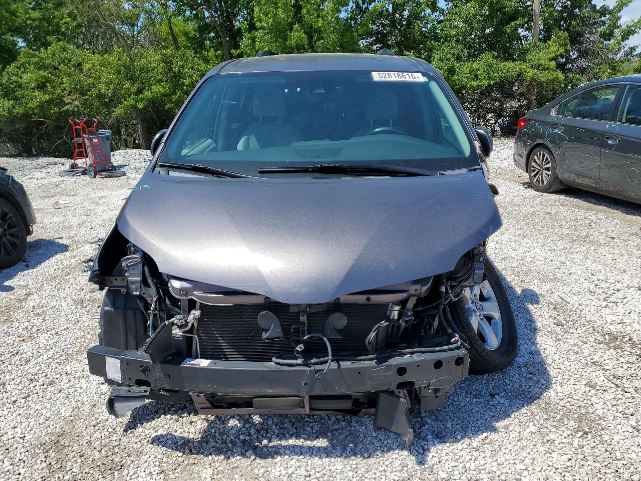 Toyota Sienna Le