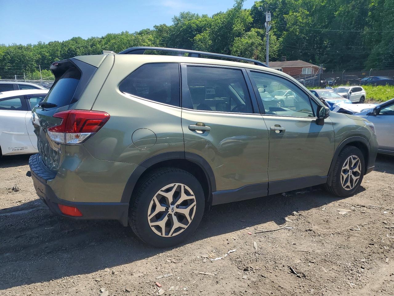 Subaru Forester Premium