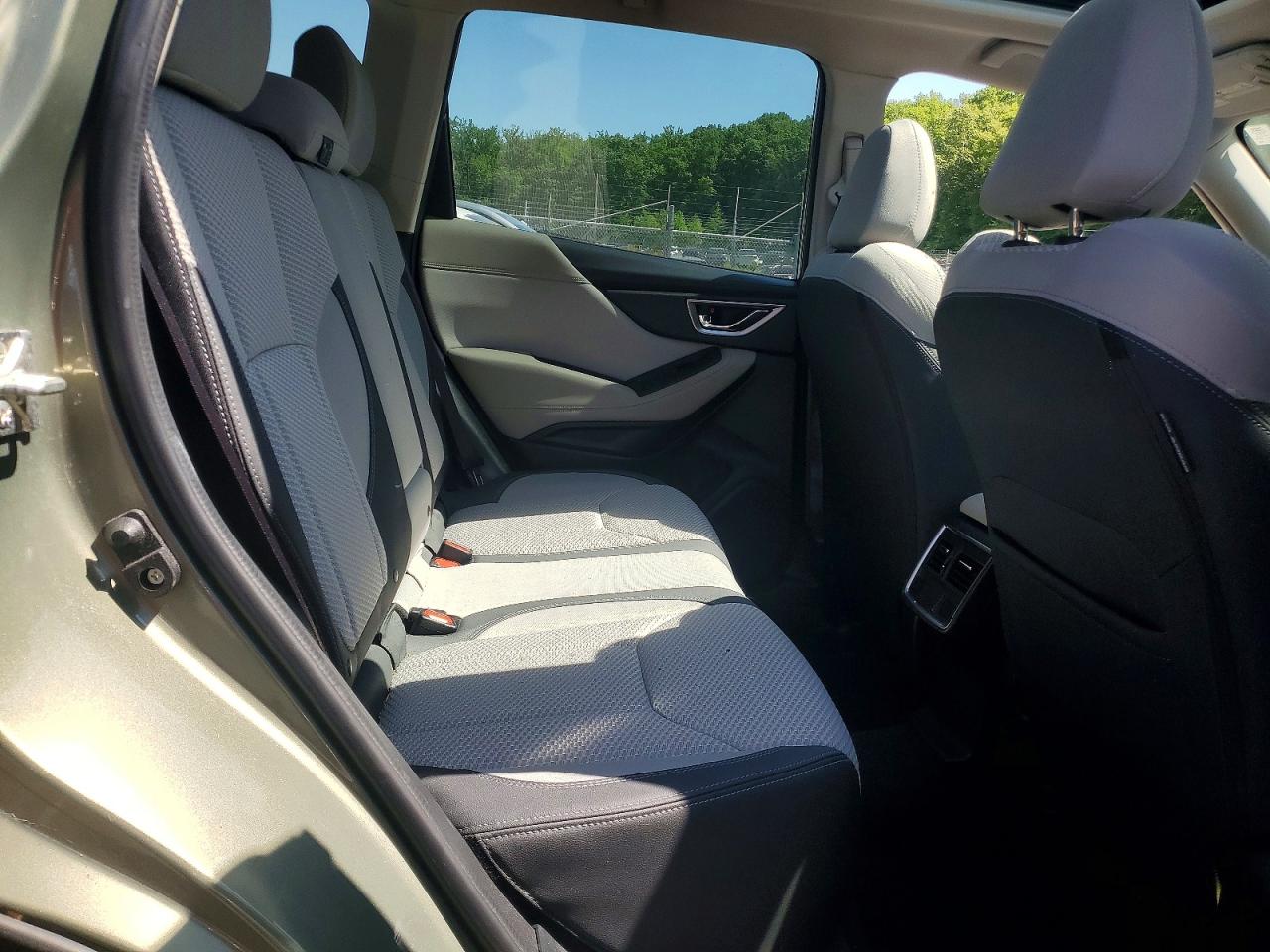Subaru Forester Premium