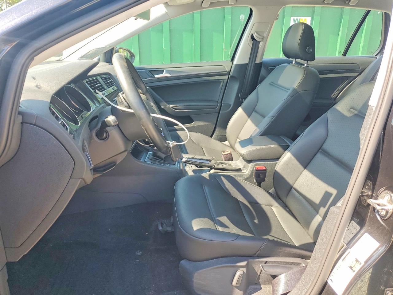Volkswagen Golf S