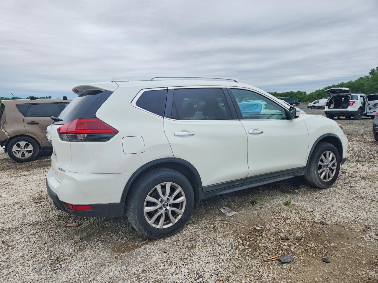 Nissan Rogue Sv