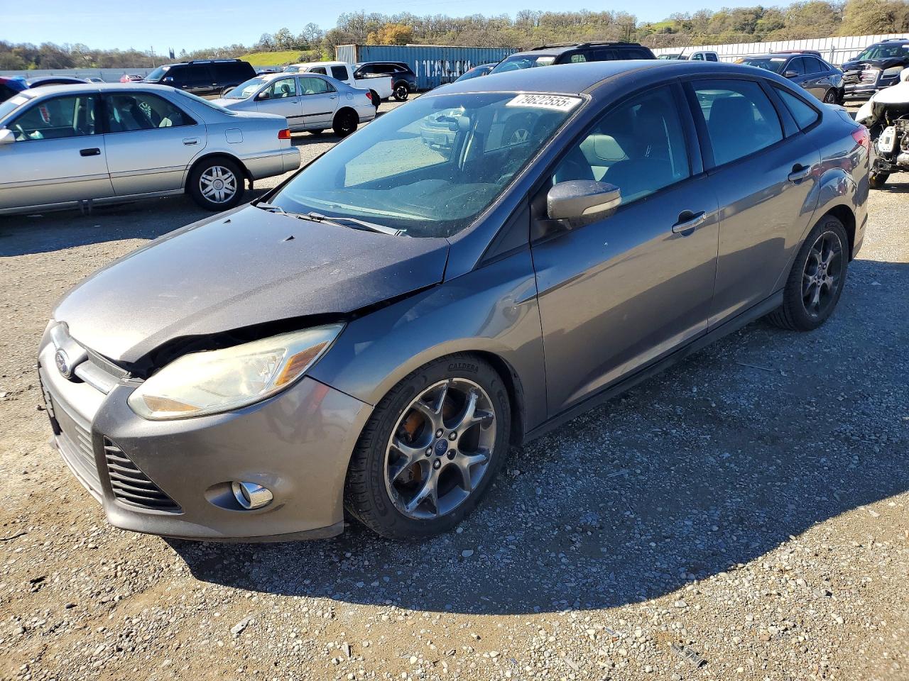 Salvage Ford Focus Image