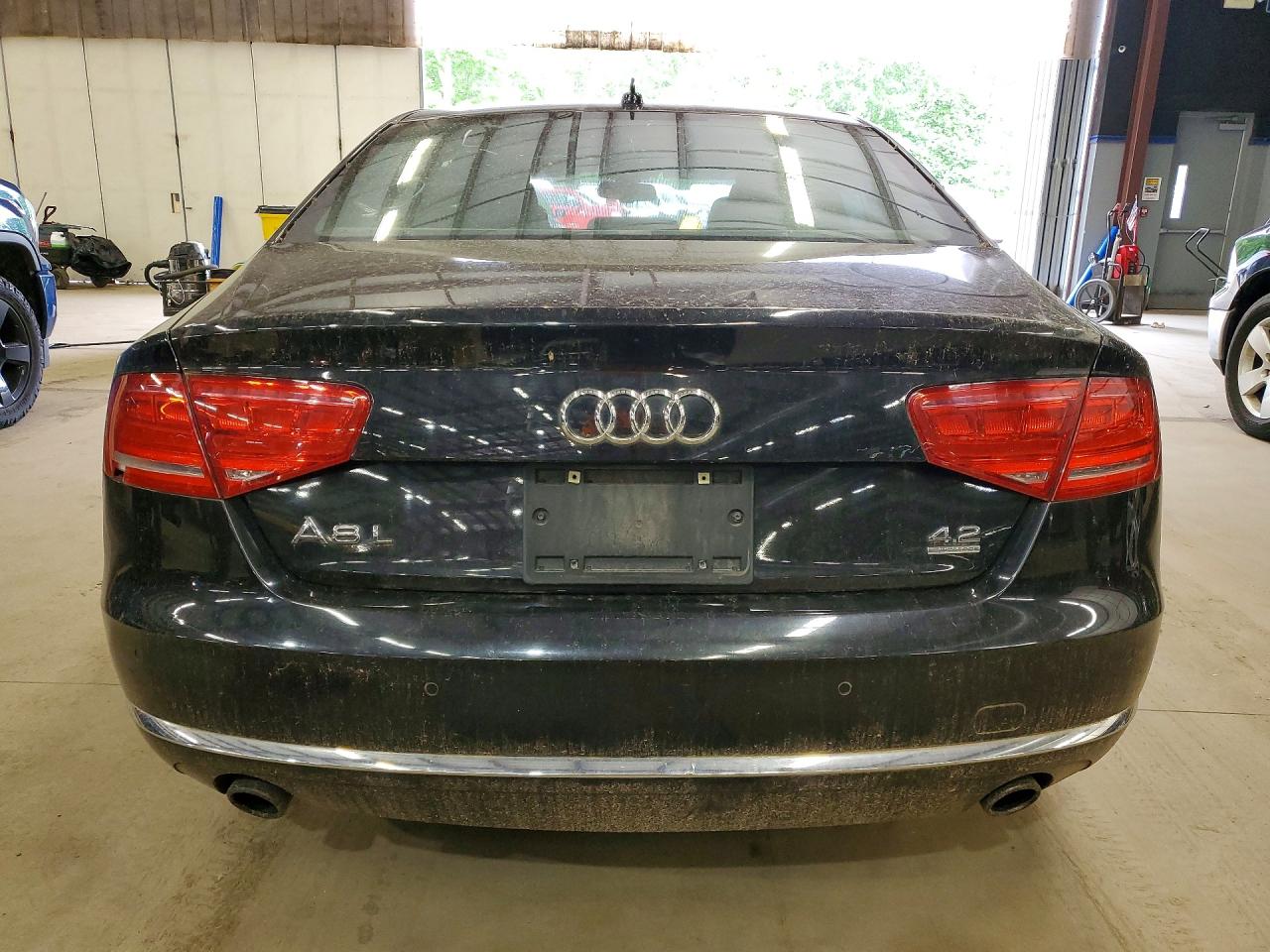 Audi A8 L Quattro