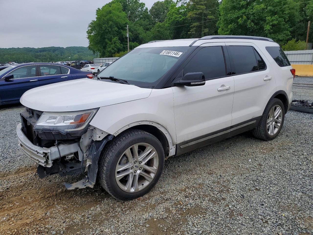 Salvage Ford Explorer Image