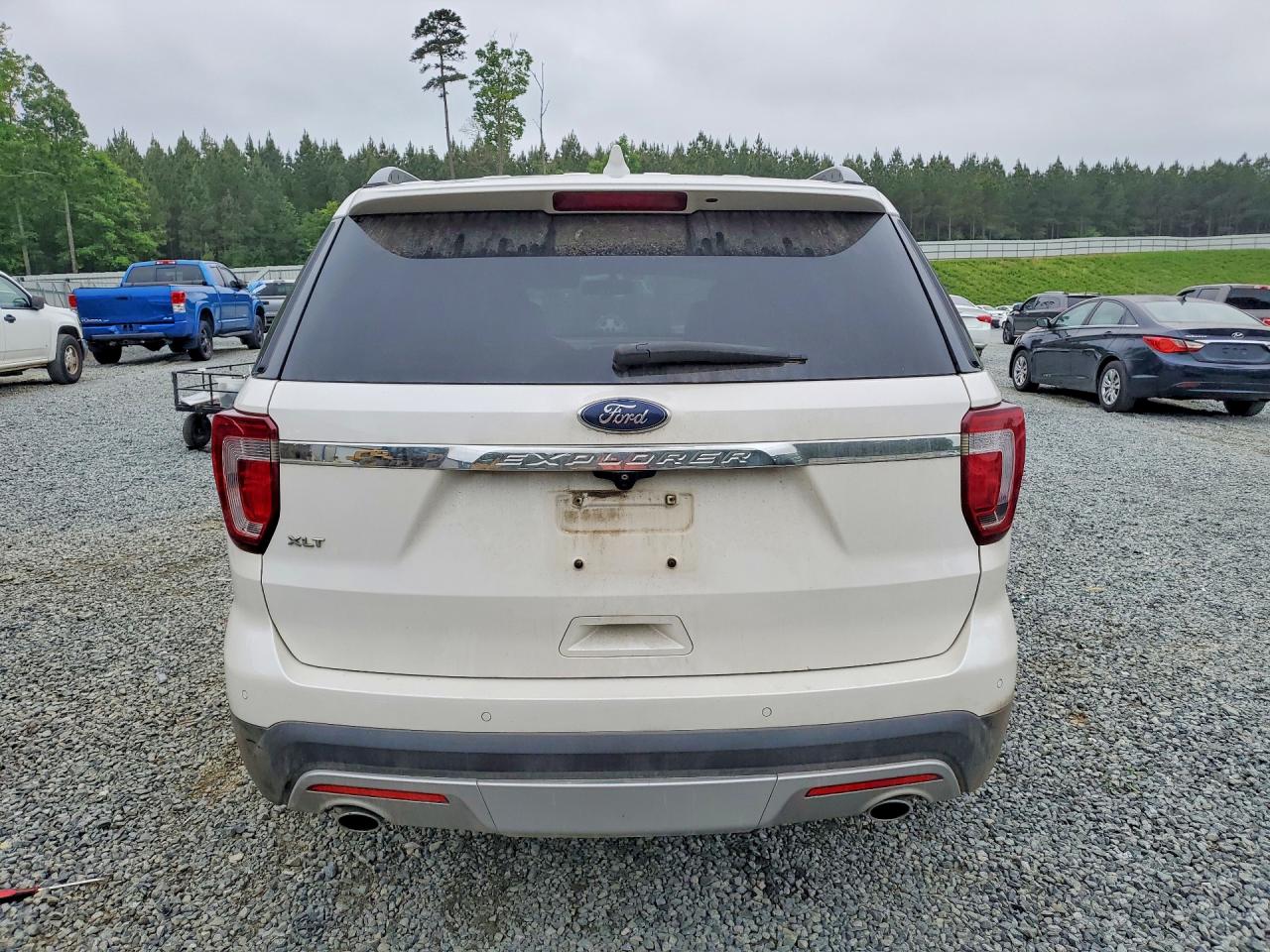 Ford Explorer Xlt