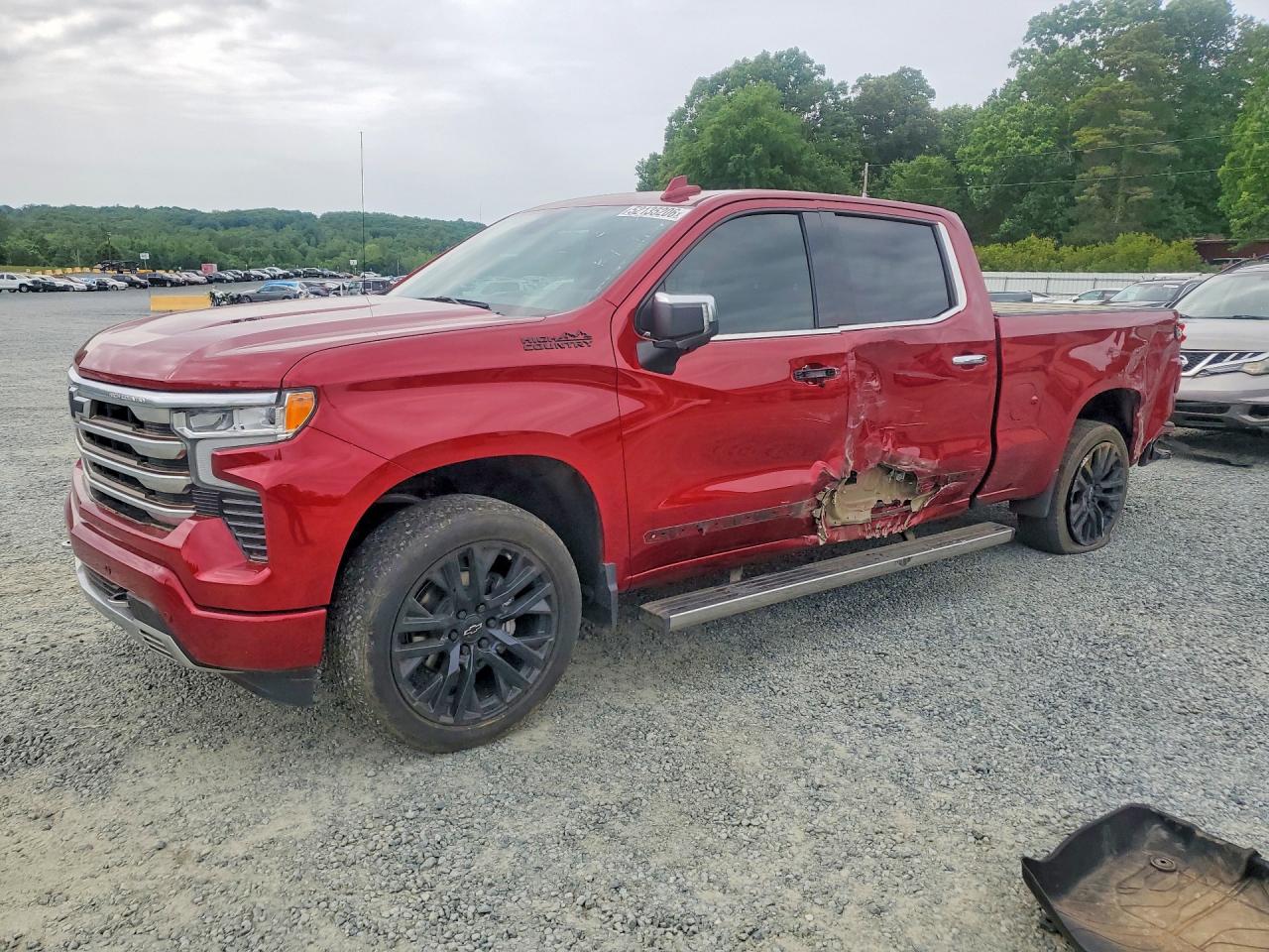 Salvage Chevrolet Silverado Image