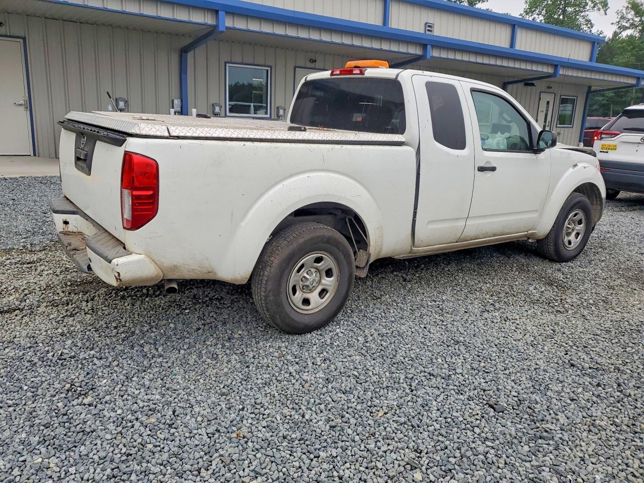 Nissan Frontier S