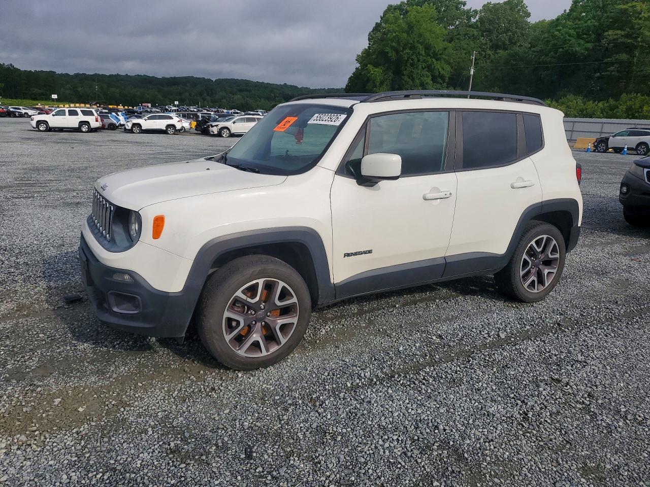 Salvage Jeep Renegade Image